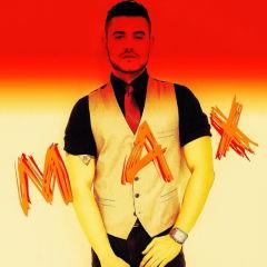 M a X